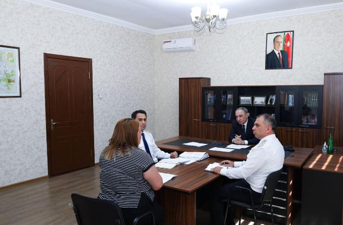 Baş prokuror Gədəbəydə vətəndaşları qəbul etdi
