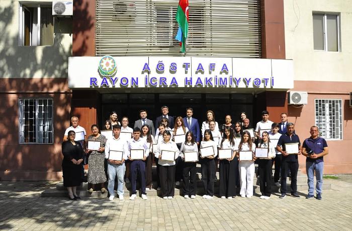 Ağstafada yüksək nəticə göstərən abituriyentlərlə görüş - Fotolar